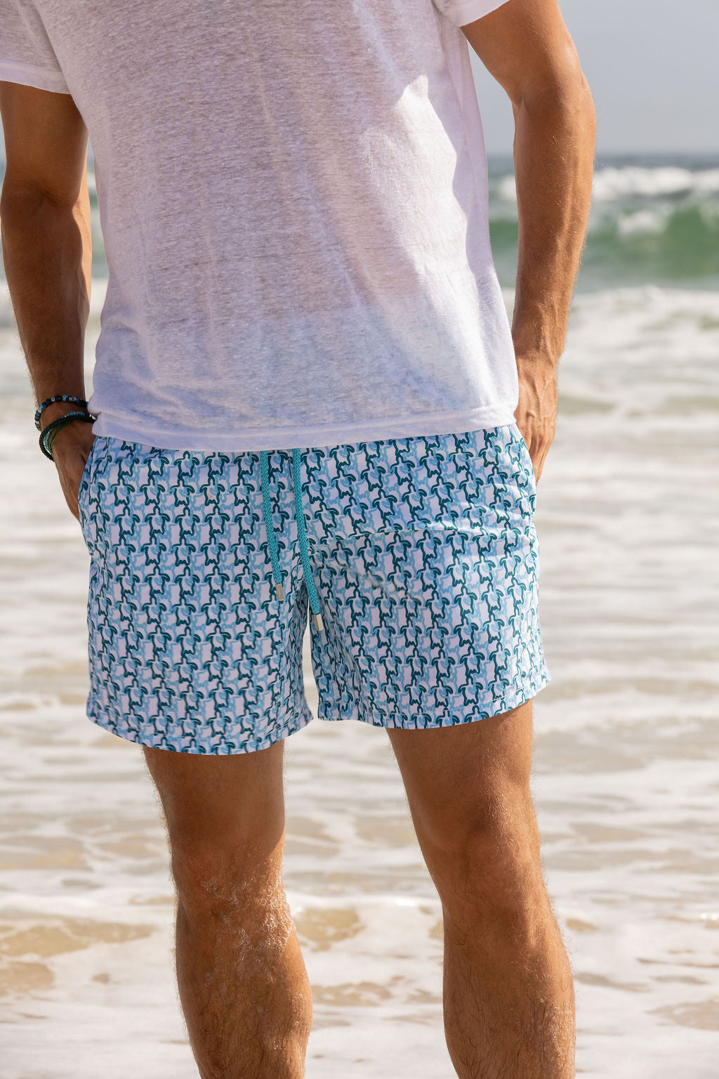 VILEBREQUIN | Turtle Outlines Swim Shorts | Blue & Green