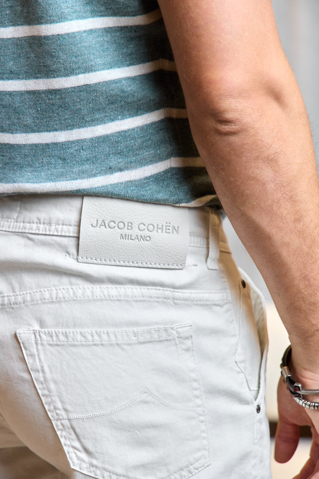 JACOB COHEN | Lou Herringbone Shorts | Off-White