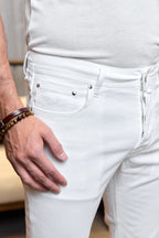 JACOB COHEN | Bard Honeycomb Trousers | White