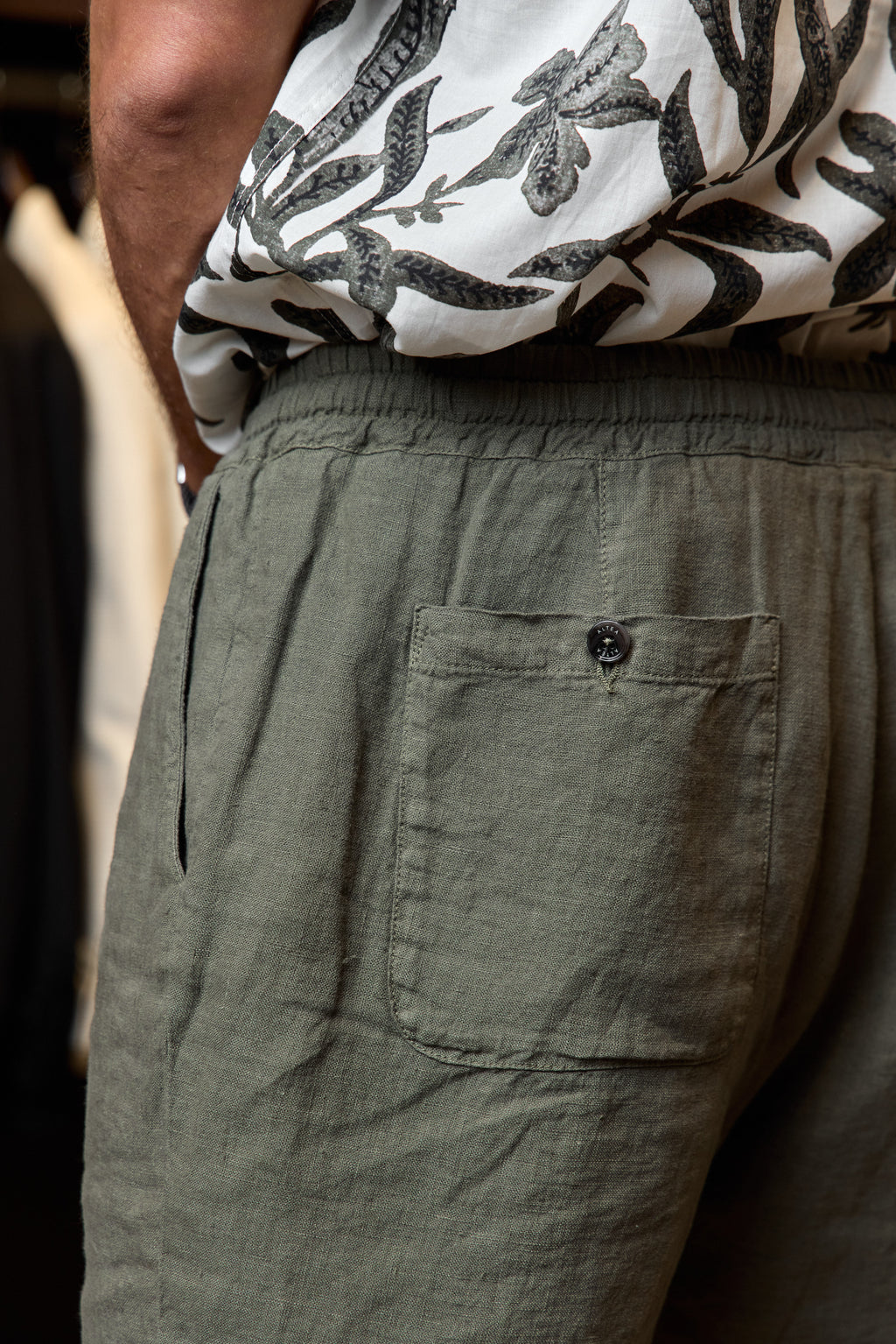 ALTEA | Linen Shorts | Khaki Green