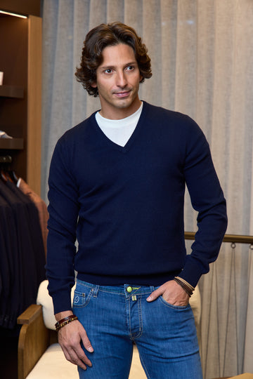 MITCHELL OGILVIE Navy Cashmere V-Neck Knit