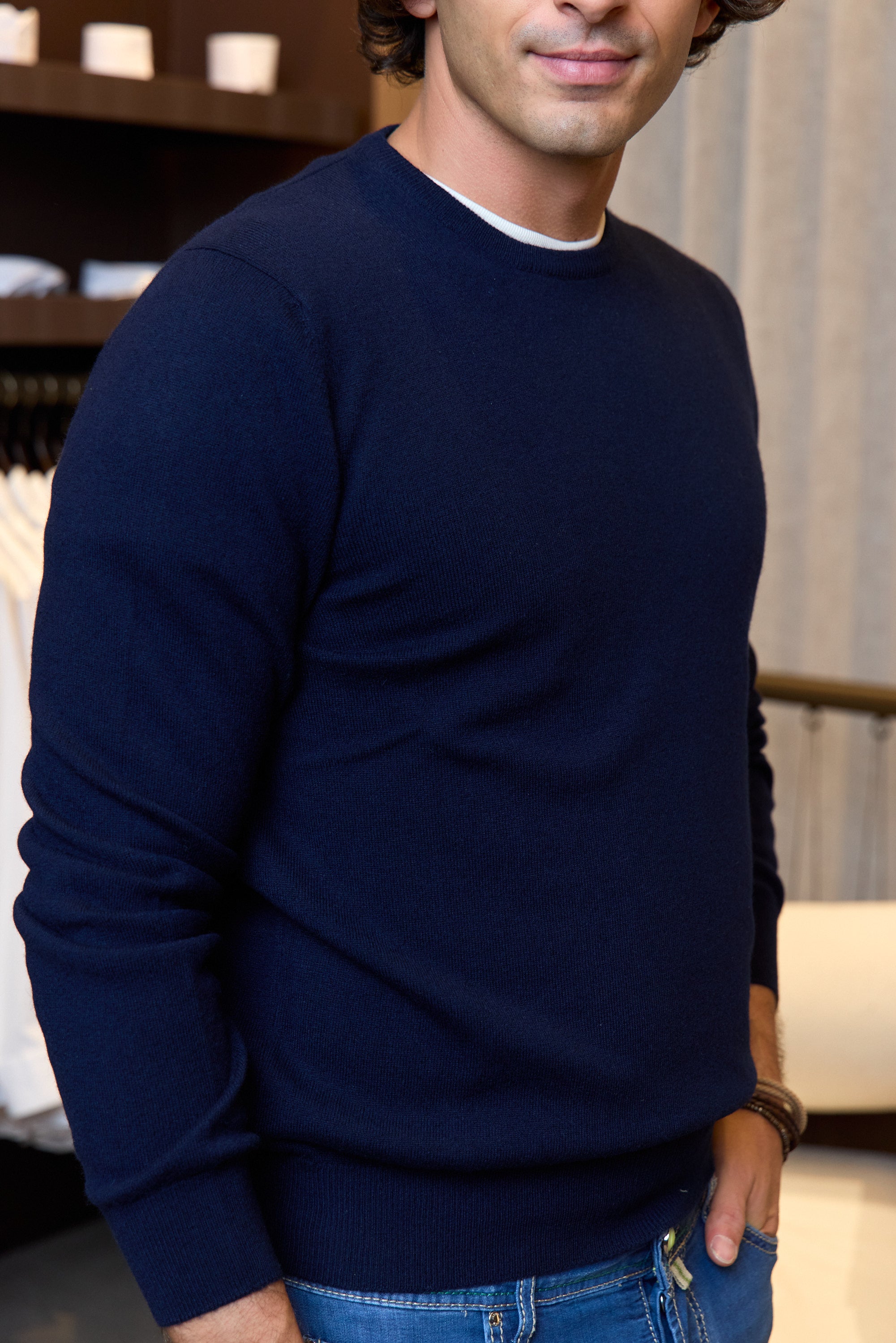 MITCHELL OGILVIE | Cashmere Crew Knit | Navy