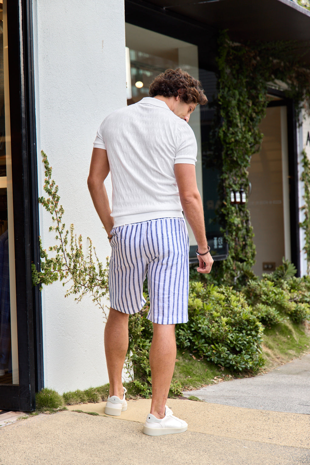 FEDELI | Striped Linen Shorts | Navy & White