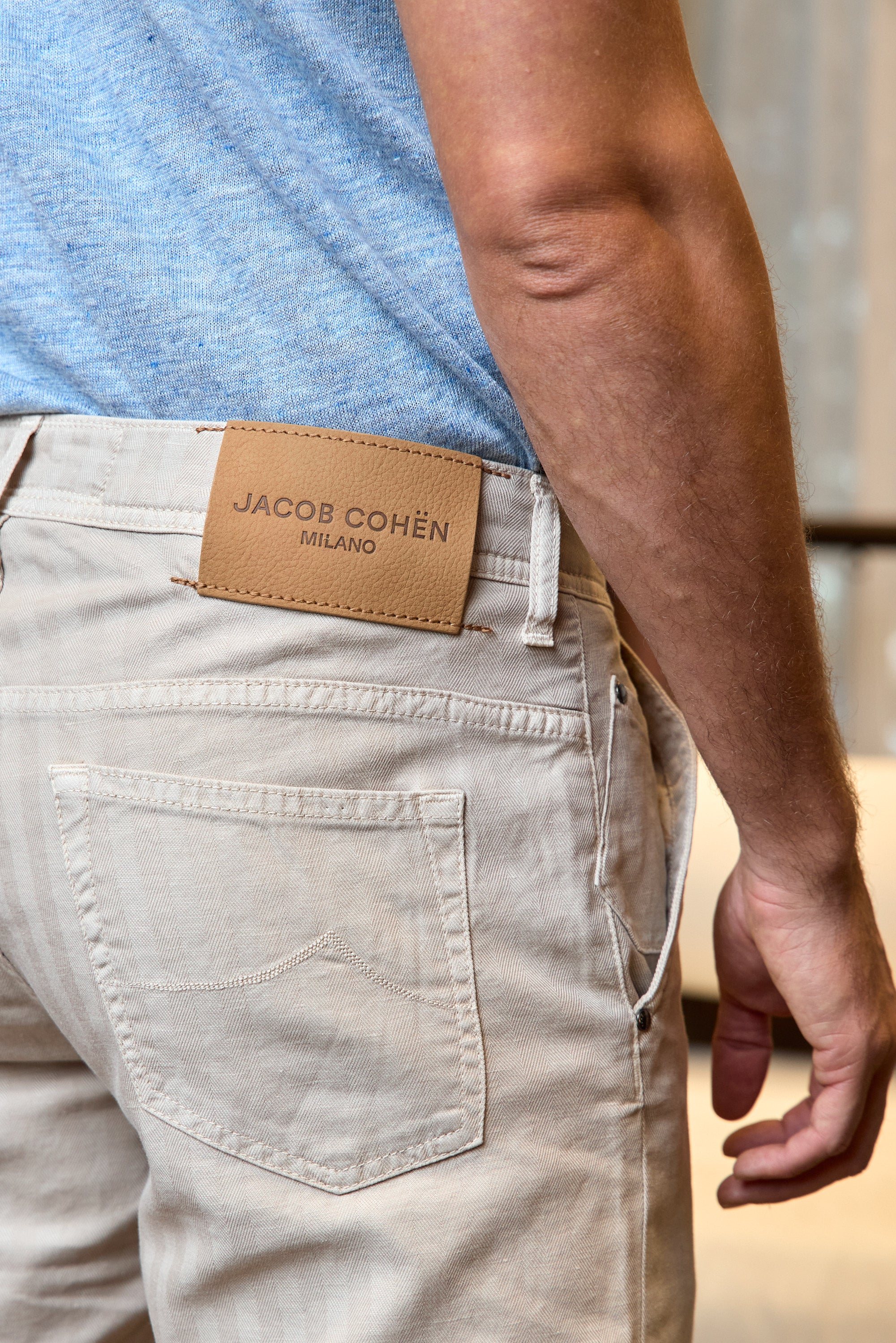 JACOB COHEN | Lou Herringbone Shorts | Beige