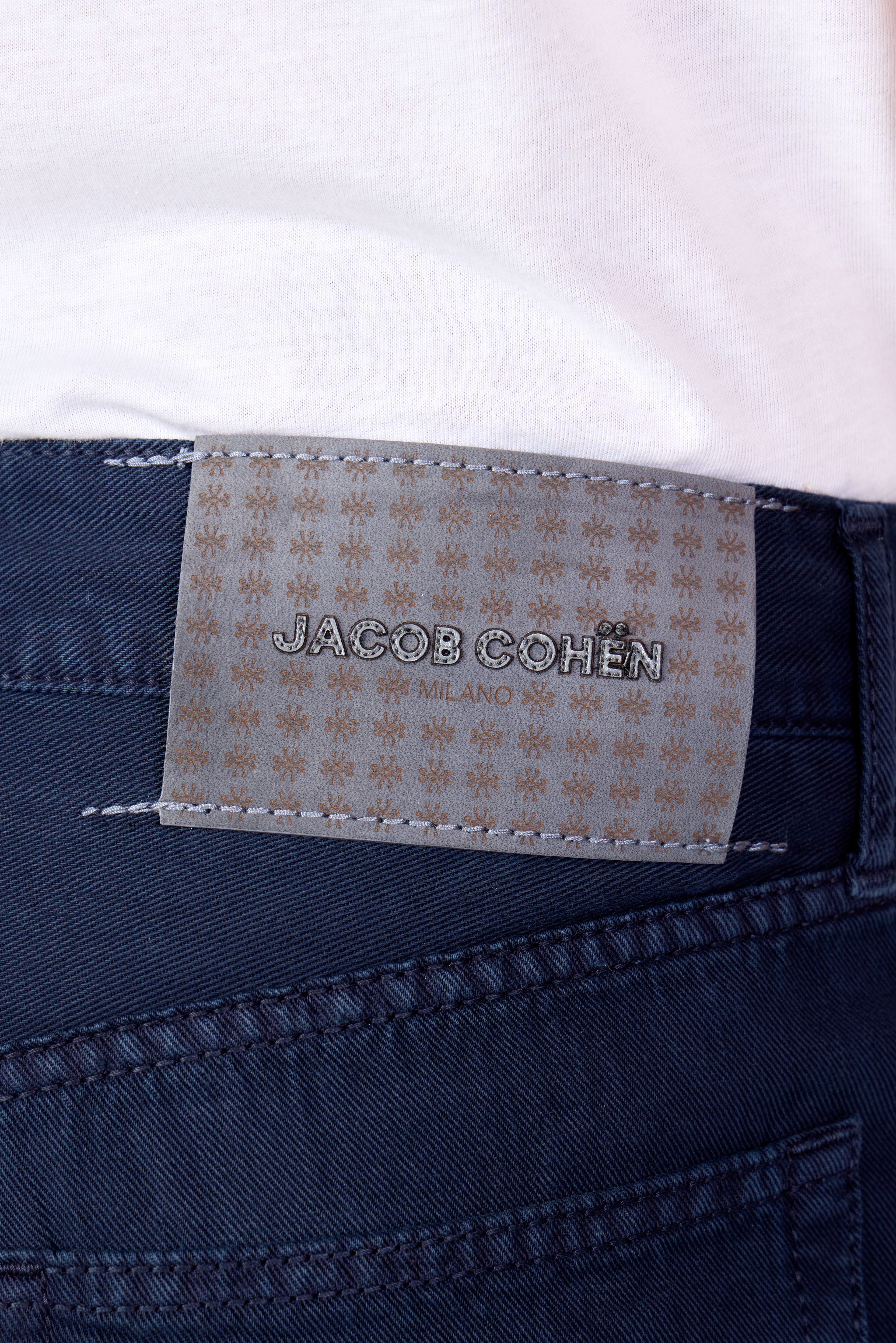 JACOB COHEN | Edo Lightweight Twill Trousers | Navy