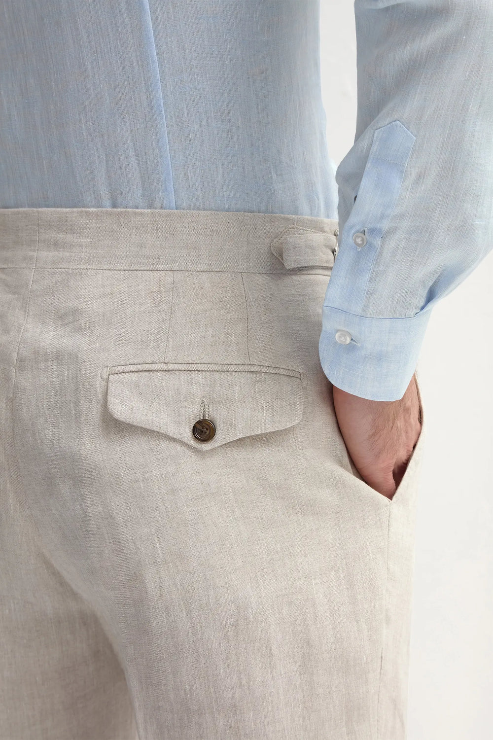 PINI PARMA | Linen Shorts With Side Tabs | Beige