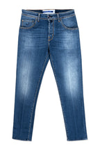 JACOB COHEN | Scott Jeans With Navy Badge | Light Denim