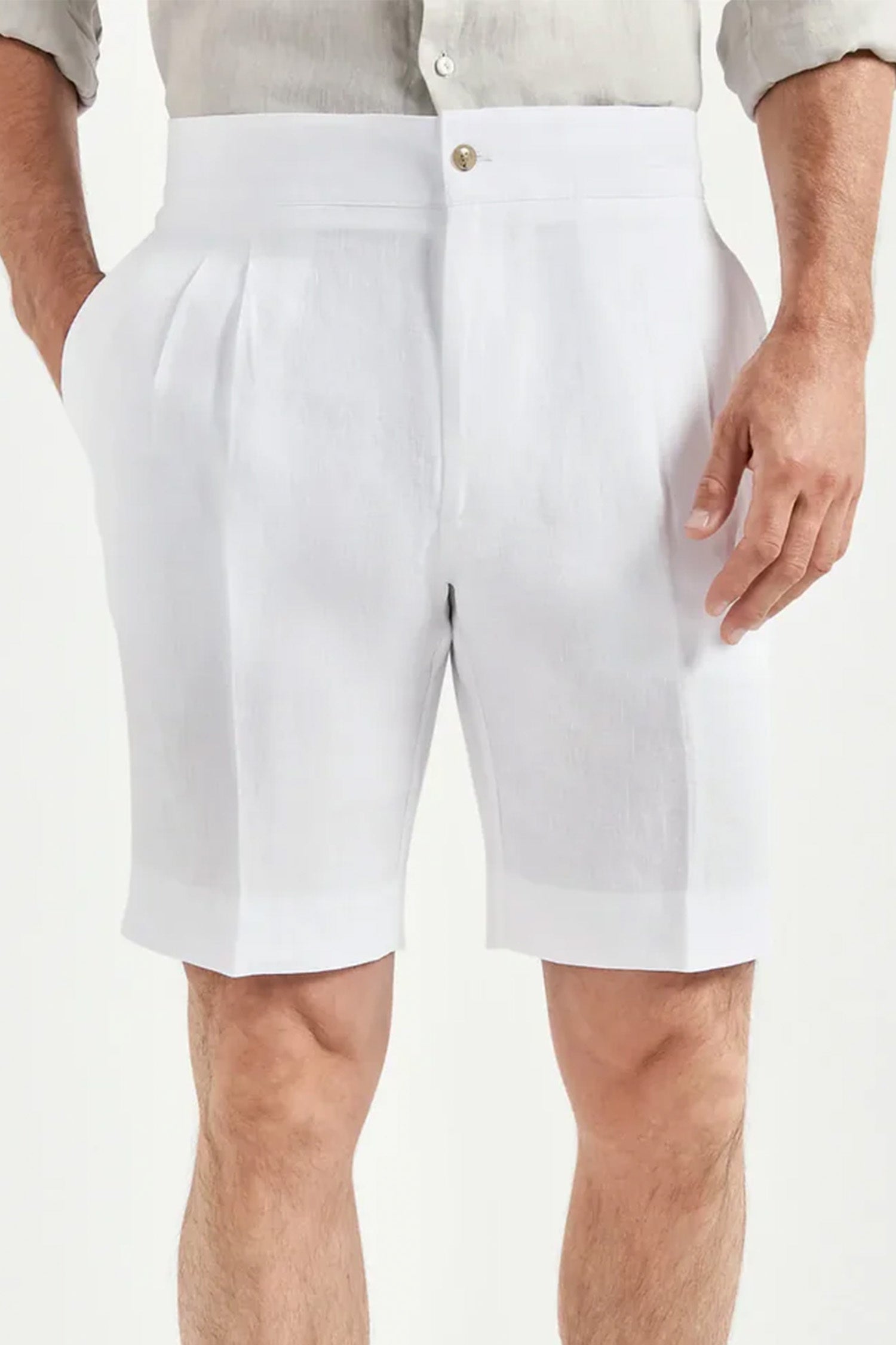 PINI PARMA | Double Pleated Linen Shorts | White