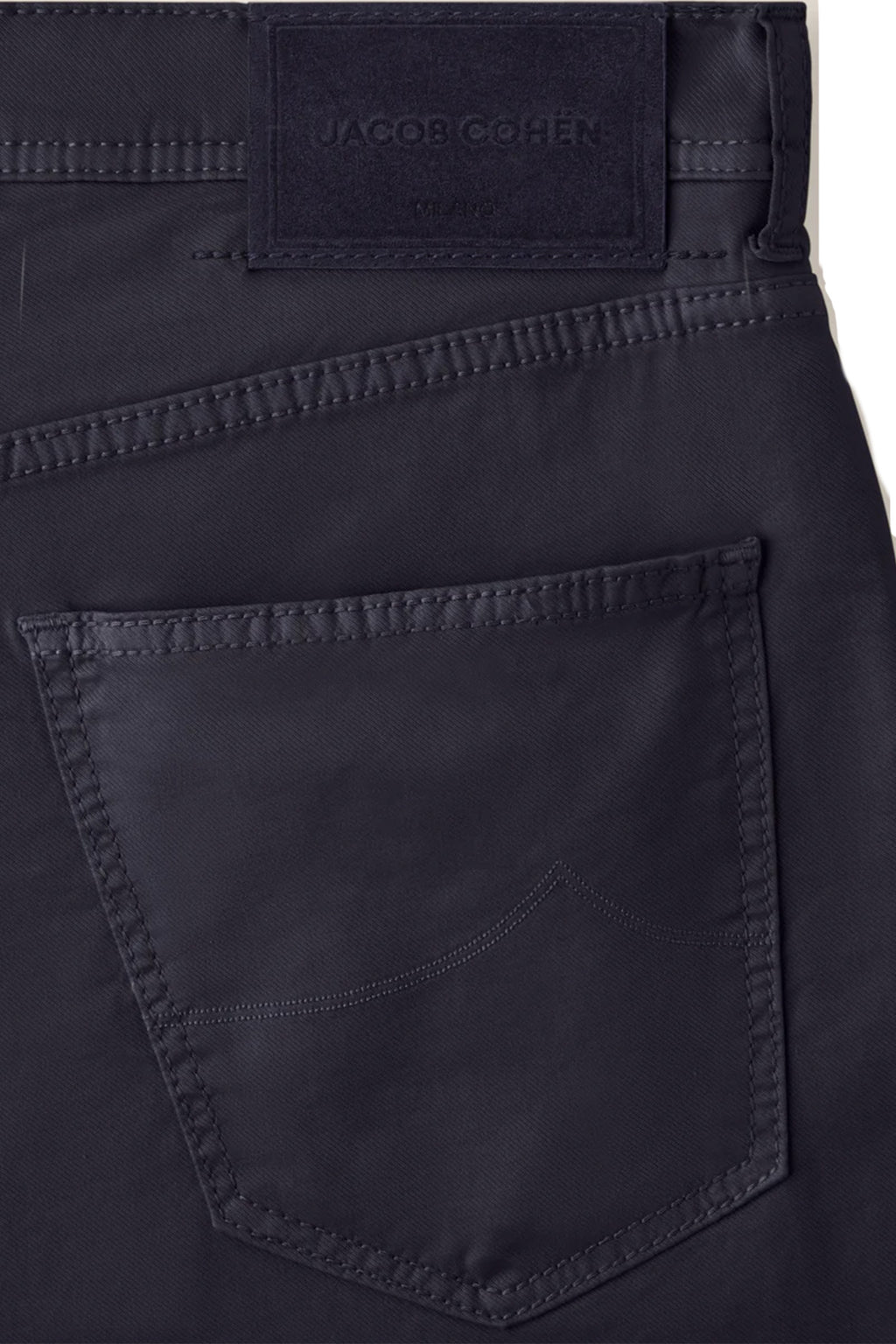 JACOB COHEN | Nicholas Cotton Lyocell Shorts | Navy