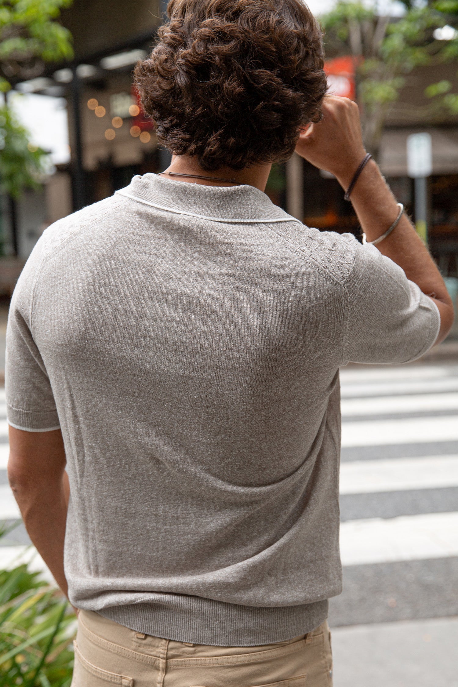 FEDELI | Poldo V-Neck Knit | Light Brown