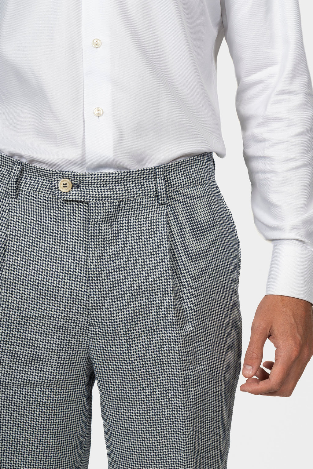 BRUNELLO CUCINELLI | Linen Trouser Suit | Navy & White