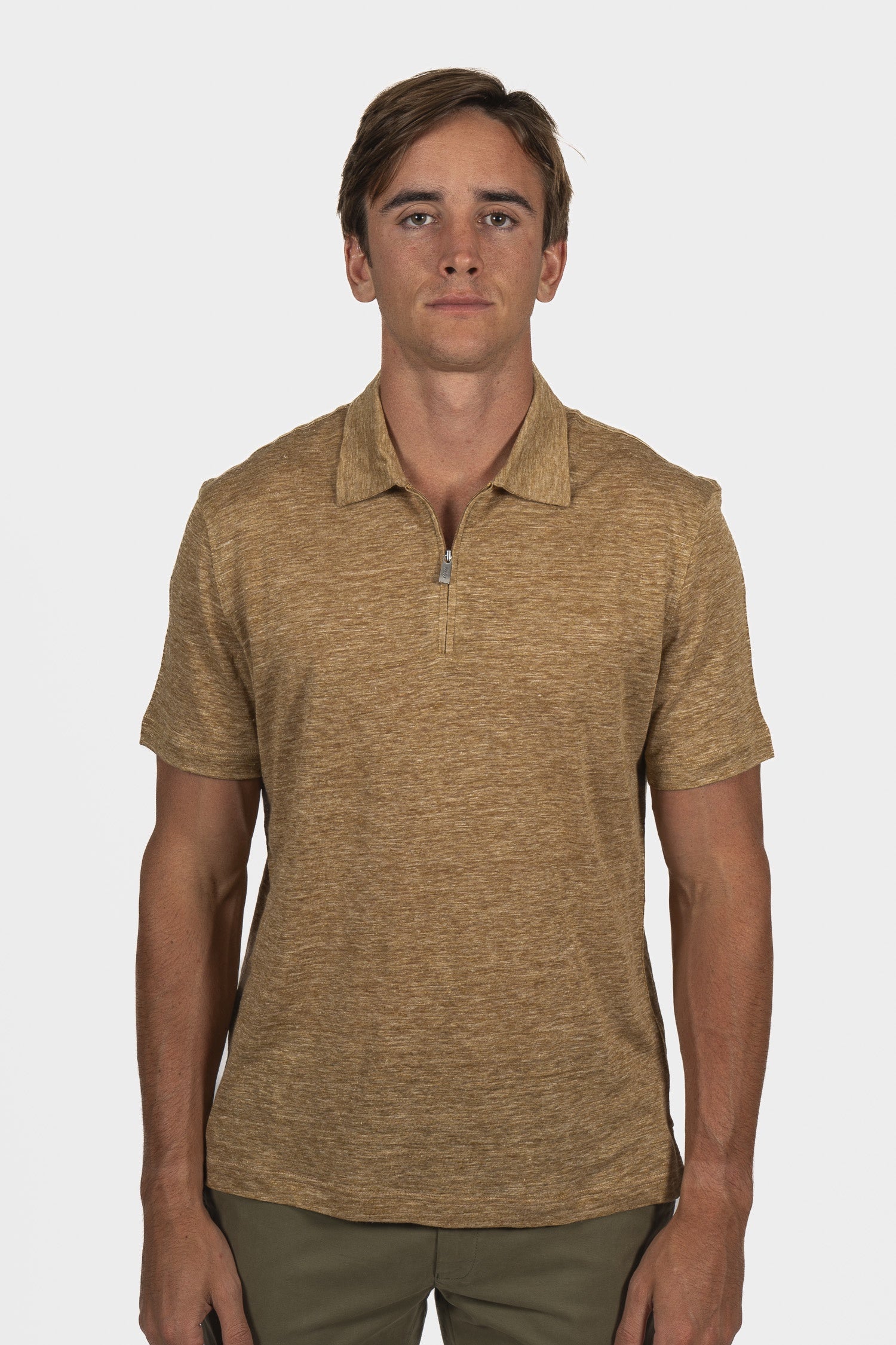 FEDELI | Zip Neck Polo | Camel