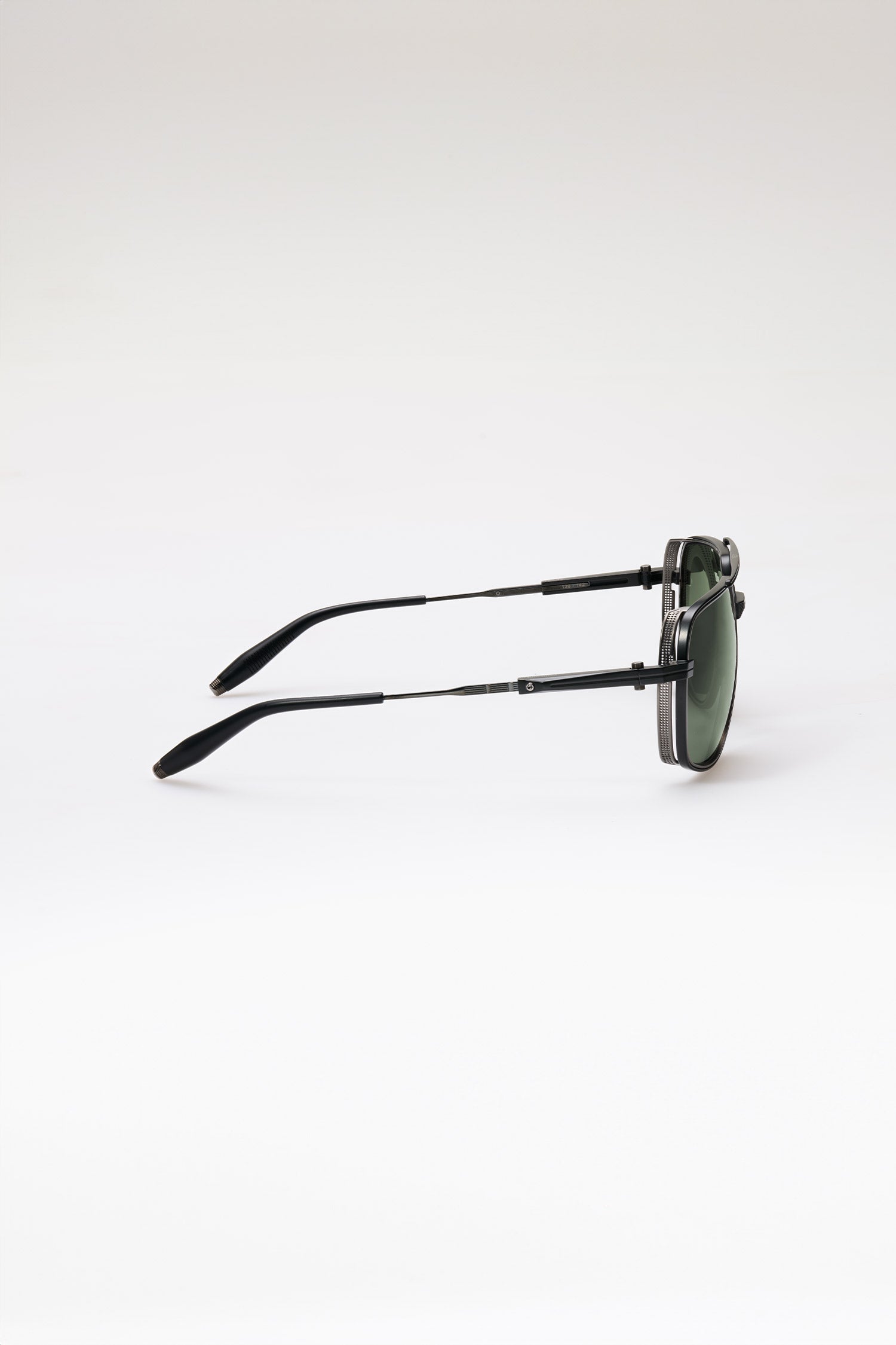 AKONI | Pathfinder AKS-503 Sunglasses | Matt Black