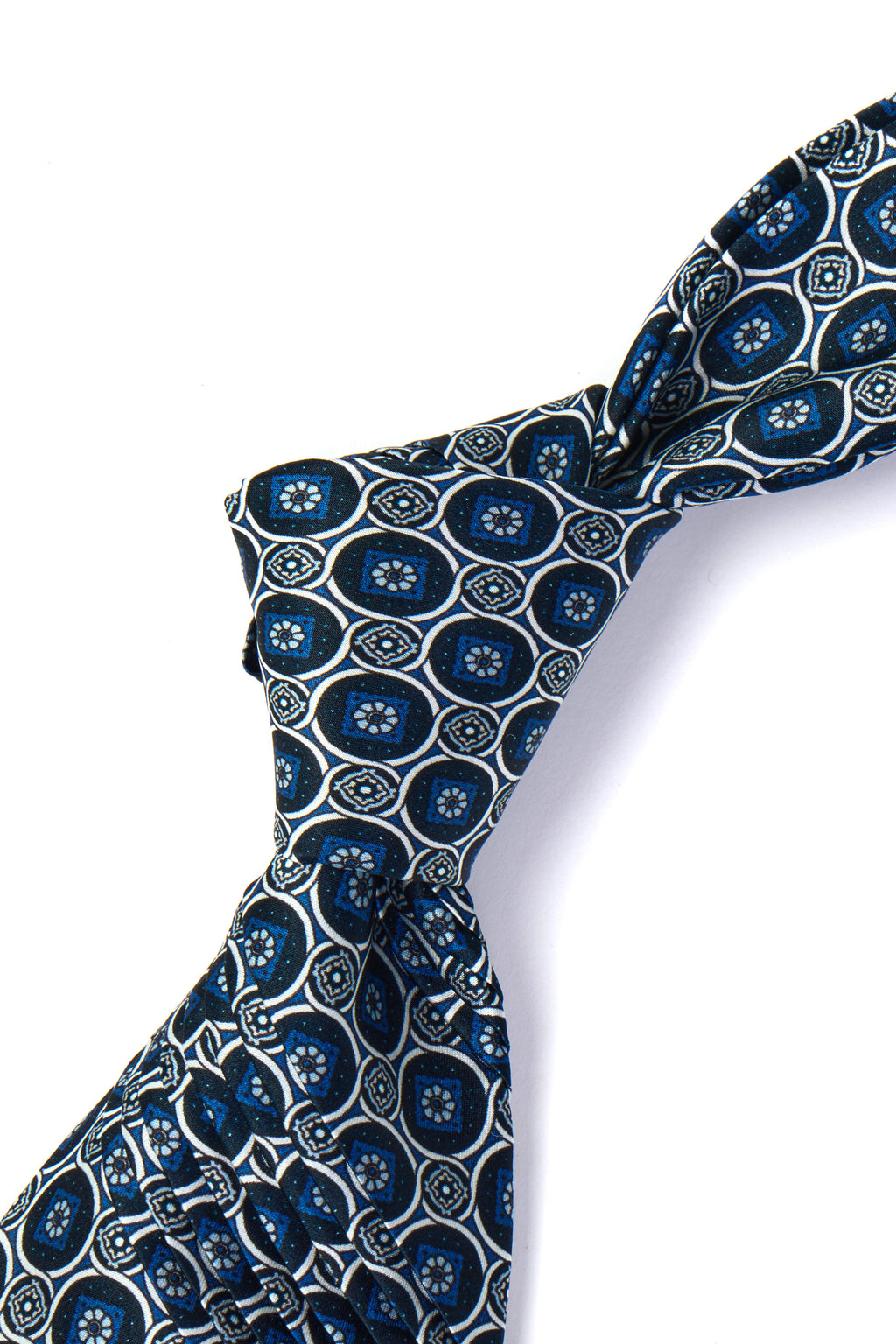 MITCHELL OGILVIE | Plisse Linked-Circle Pattern Tie | Navy & Silver