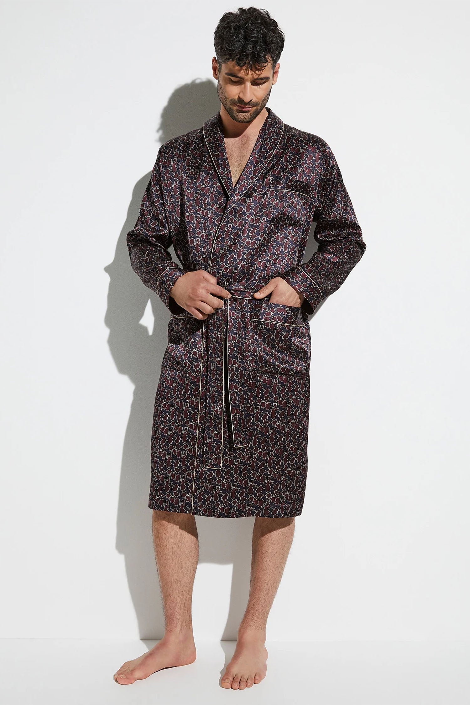 ZIMMERLI | Leaves Pattern Silk Robe | Navy & Red