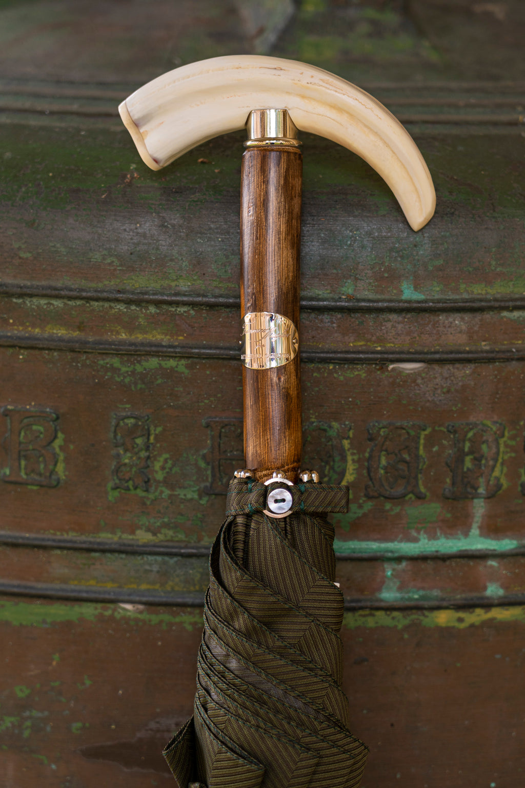 MAGLIA FRANCESCO | Umbrella Chestnut & Warthog Tooth | Olive Green