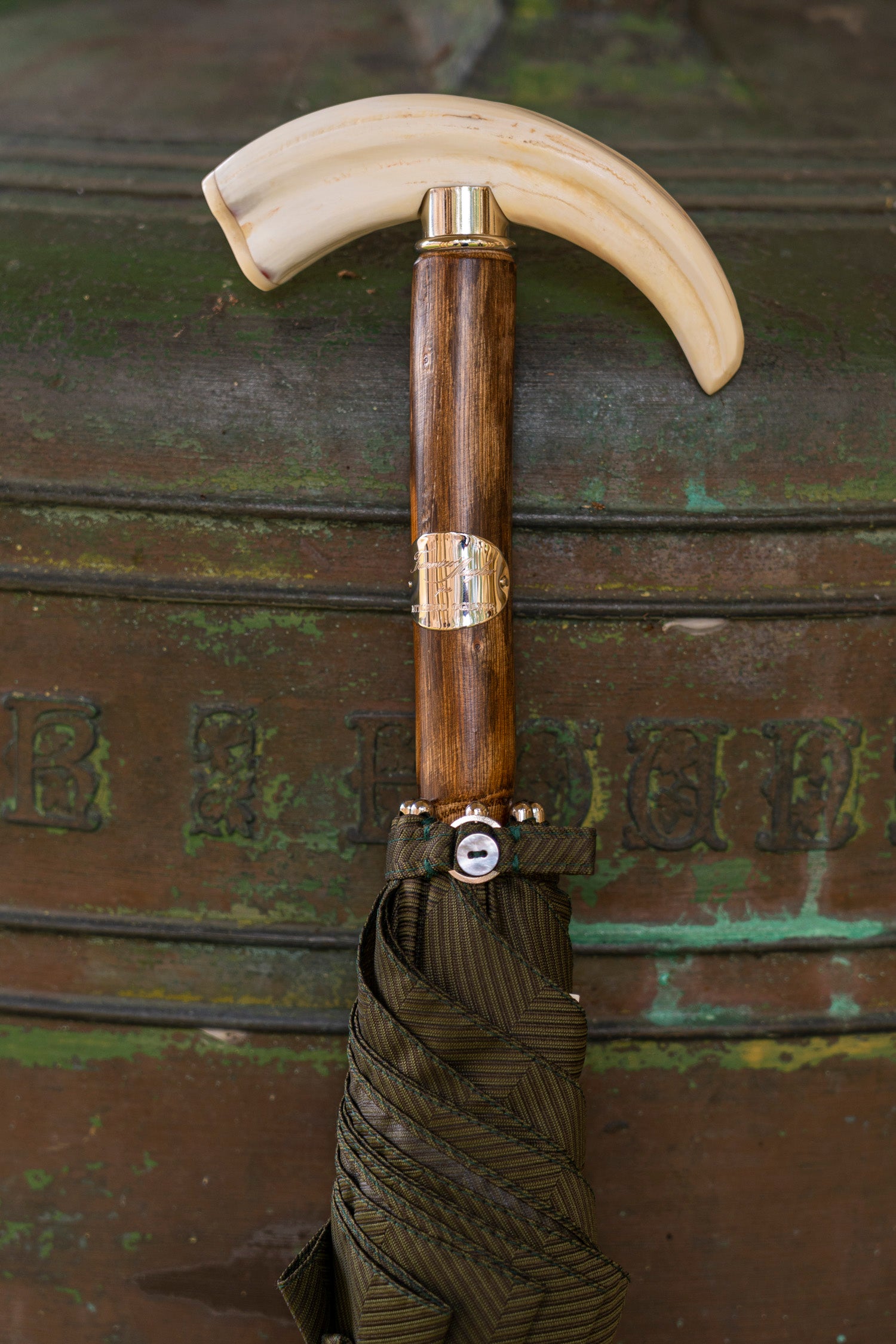 MAGLIA FRANCESCO | Umbrella Chestnut & Warthog Tooth | Olive Green