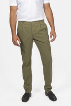 SLOWEAR | 4% Stretch 1 Pleat Chino | Green
